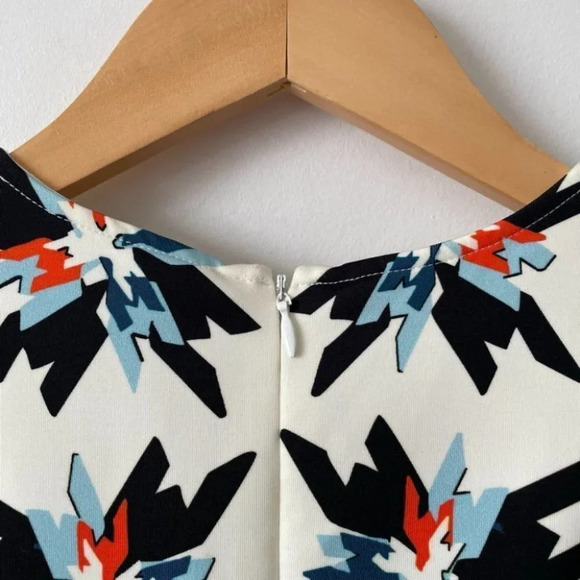 Tanya Taylor Floral Sleeveless Scuba Dress  Sz 4 - Picture 6 of 8